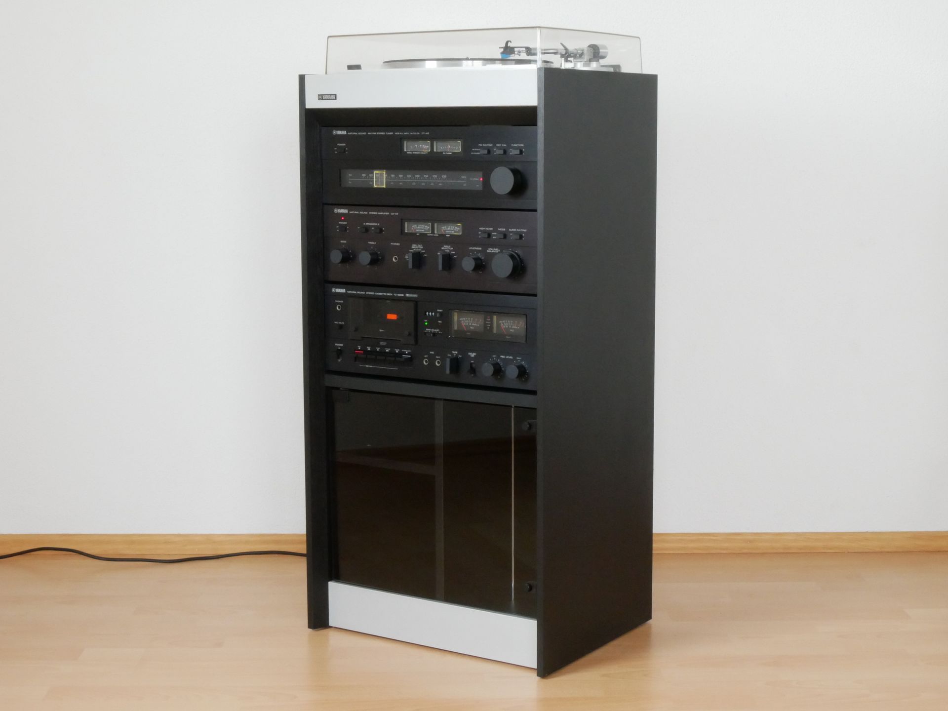 YAMAHA Rack LC-V 1: vorne rechts 
