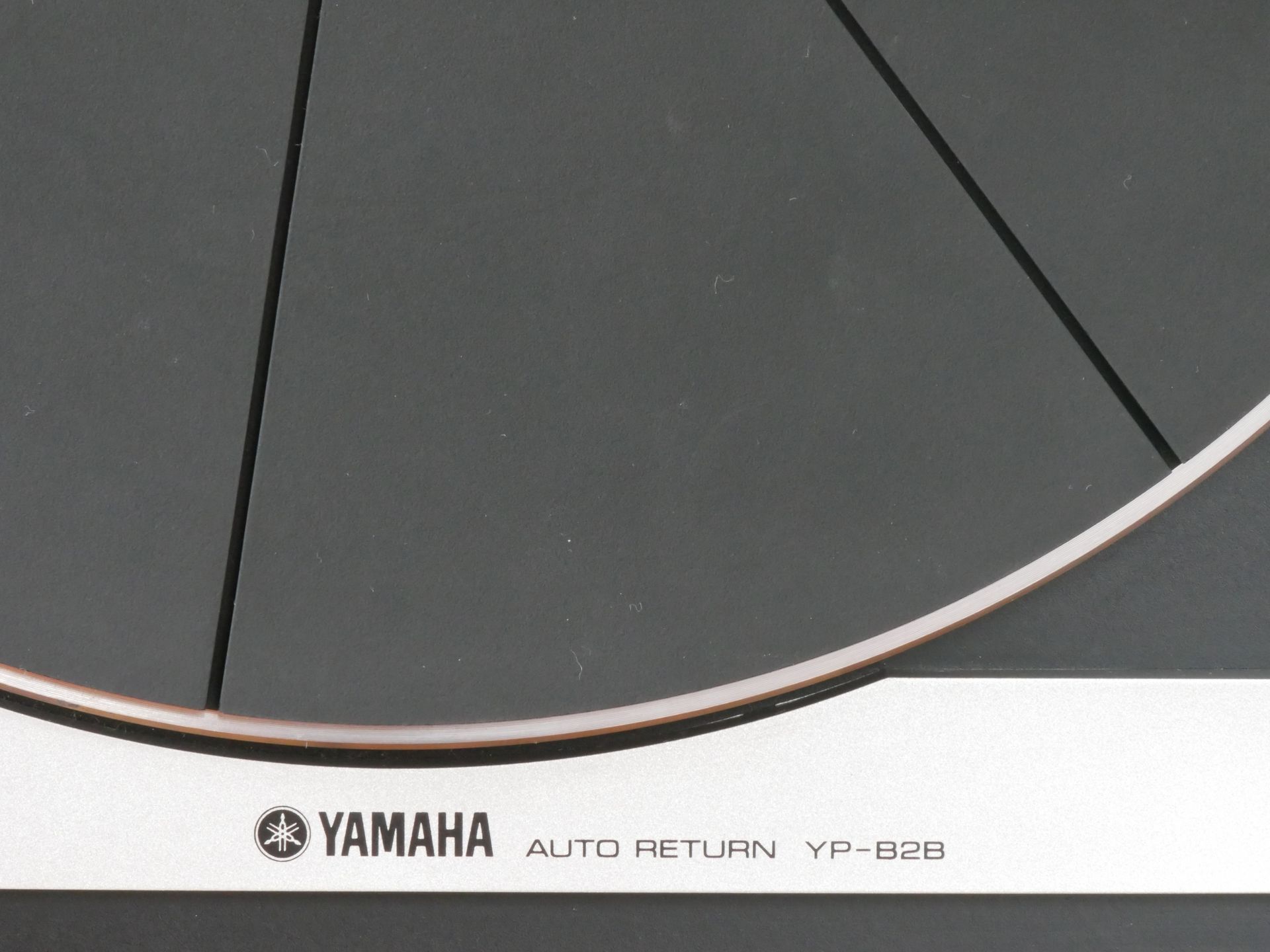 YAMAHA YP-B2B: Plattenteller 