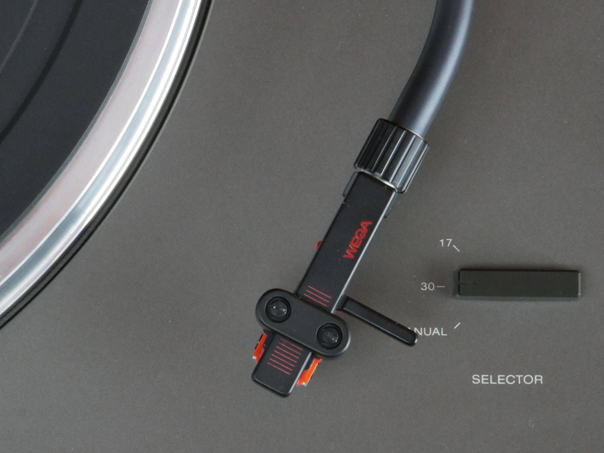 WEGA P 700 Phono: Tonarm 