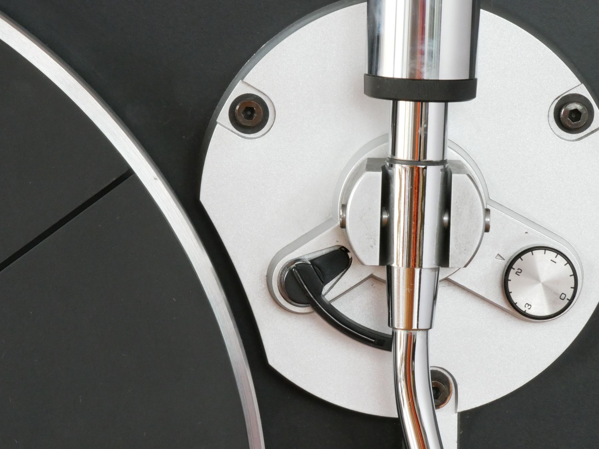 YAMAHA YP-B2B: Tonarm hinten 