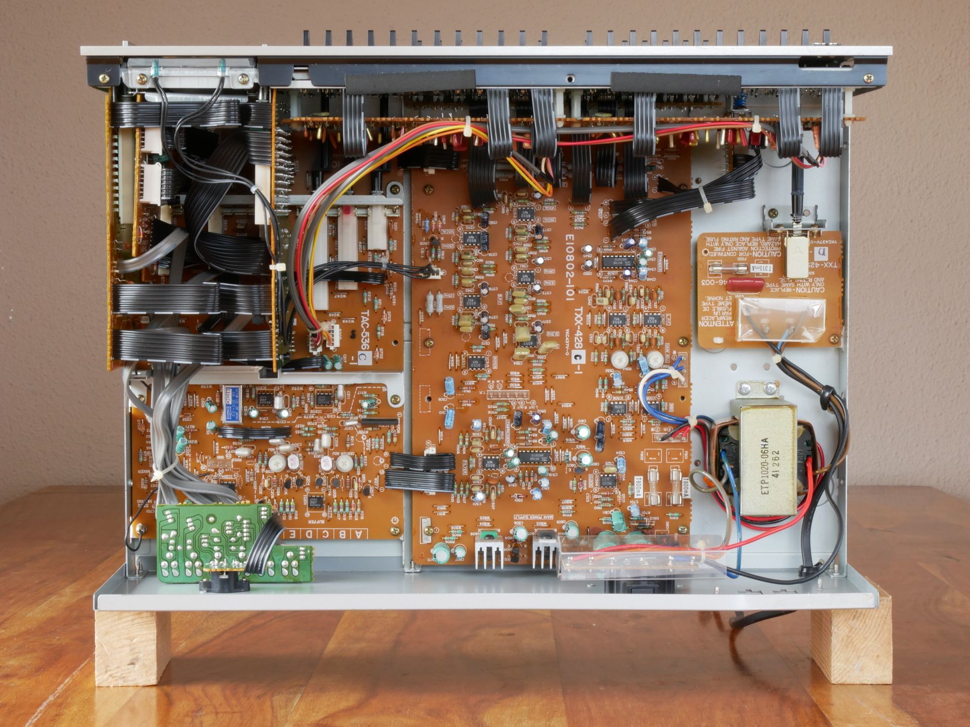 JVC SEA R-7 – Innen 