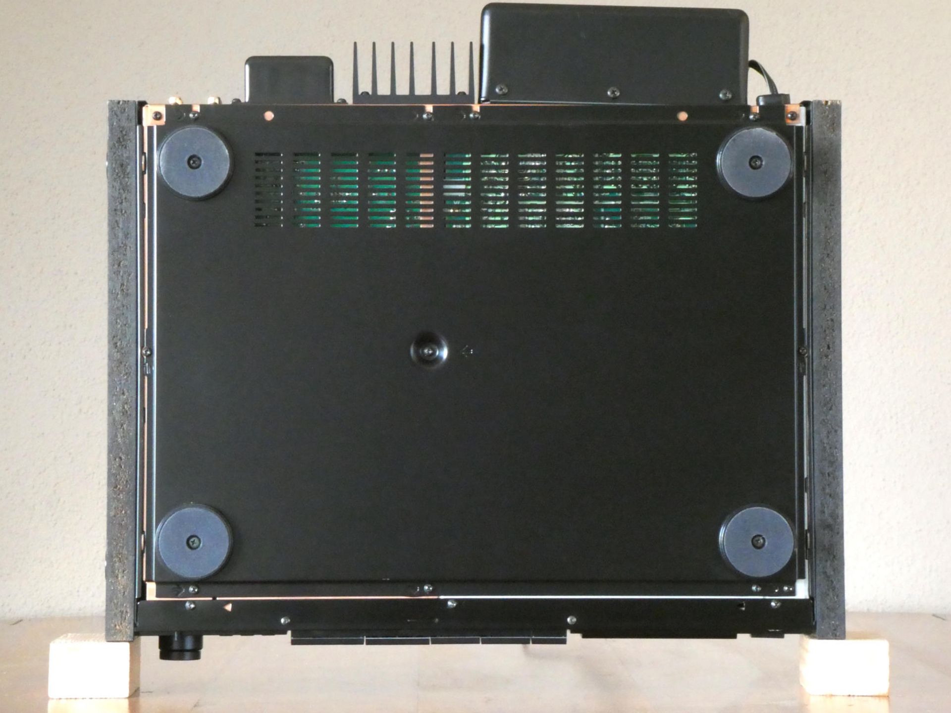 SONY DTC-1000es Unterseite (c) hifi-vintage-shop.com