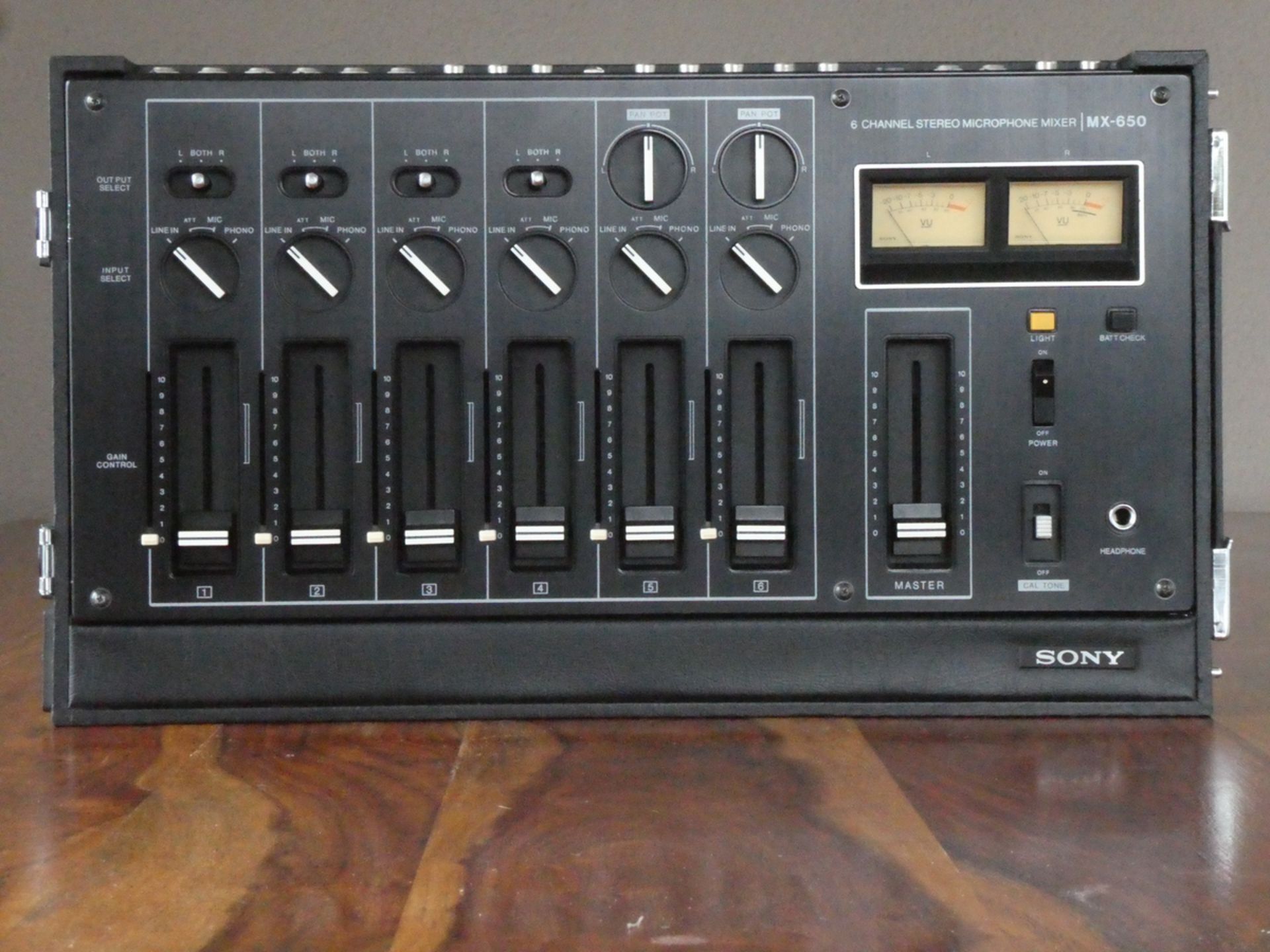 SONY MX-650 – oben geöffnet 