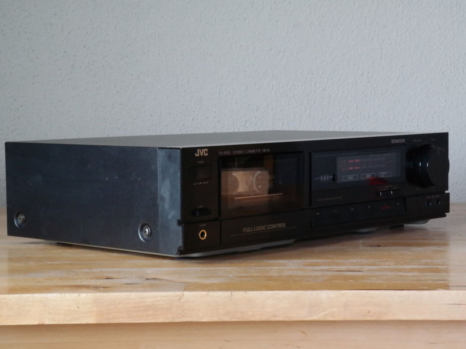 JVC TD-X311 - Front / Seite links 